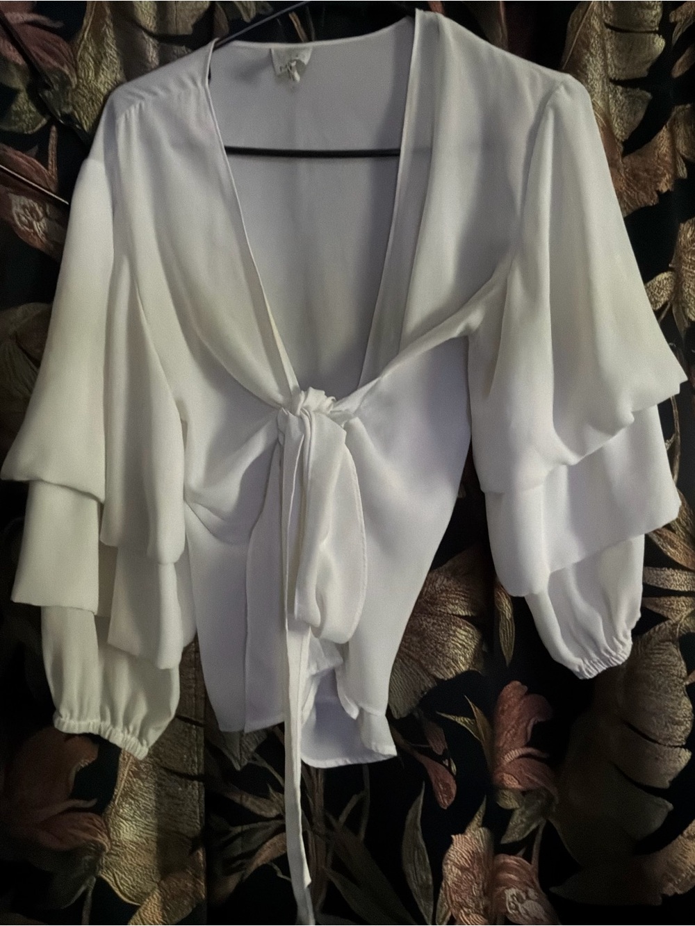 MPG White Tie-Front Ruffle Sleeve Blouse